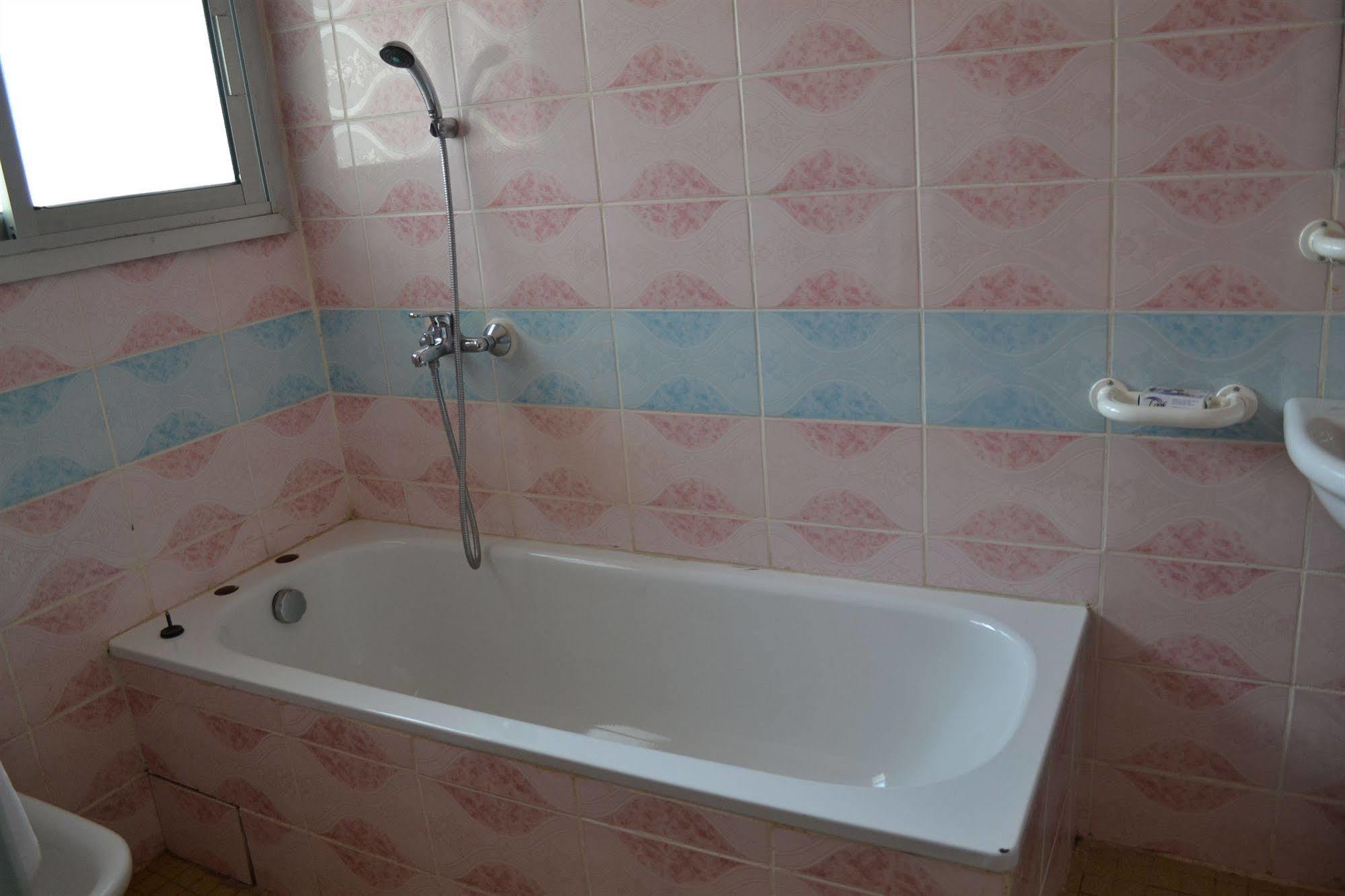 Azam Hotel Bamenda Luaran gambar